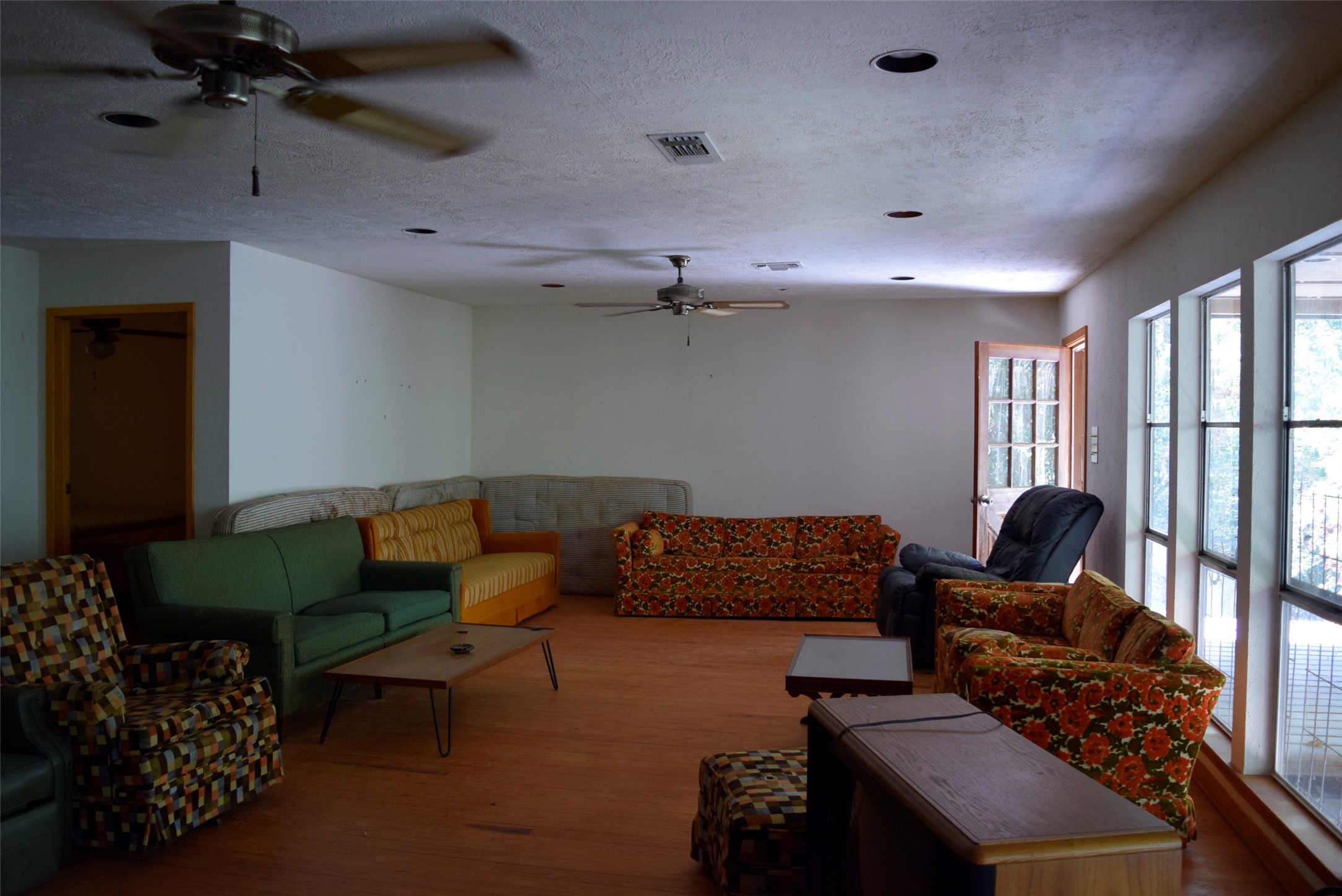 732 River Road Goodrich, TX 77335 - Photo 11 of 20 a living room with furniture and a window
