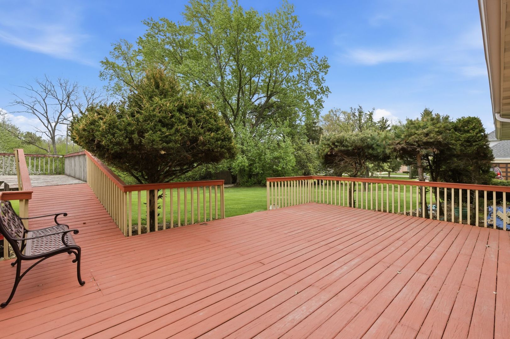 1735 Larson Lane Roselle, IL 60172 - Photo 24 of 35