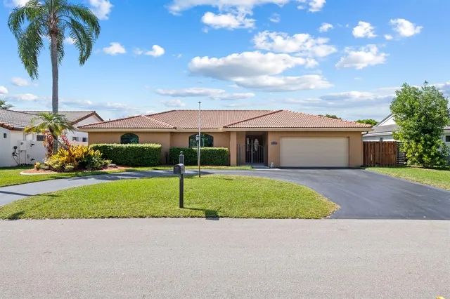 $775,000 | 6221 Sedgewyck Circle West, Davie, FL 33331