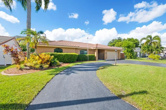 $775,000 | 6221 Sedgewyck Circle West, Davie, FL 33331