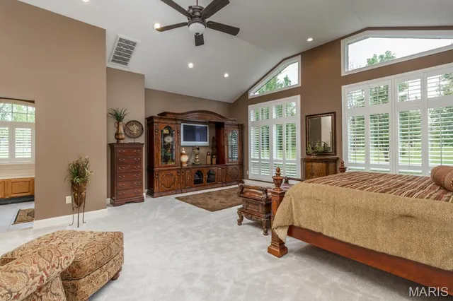 $625,000 | 216 Coach Road, Lebanon, MO 65536