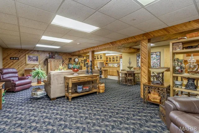 $625,000 | 216 Coach Road, Lebanon, MO 65536