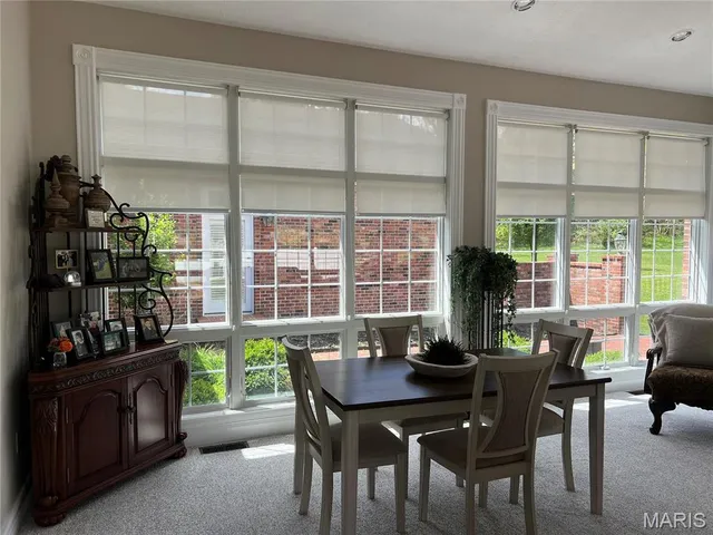 $625,000 | 216 Coach Road, Lebanon, MO 65536