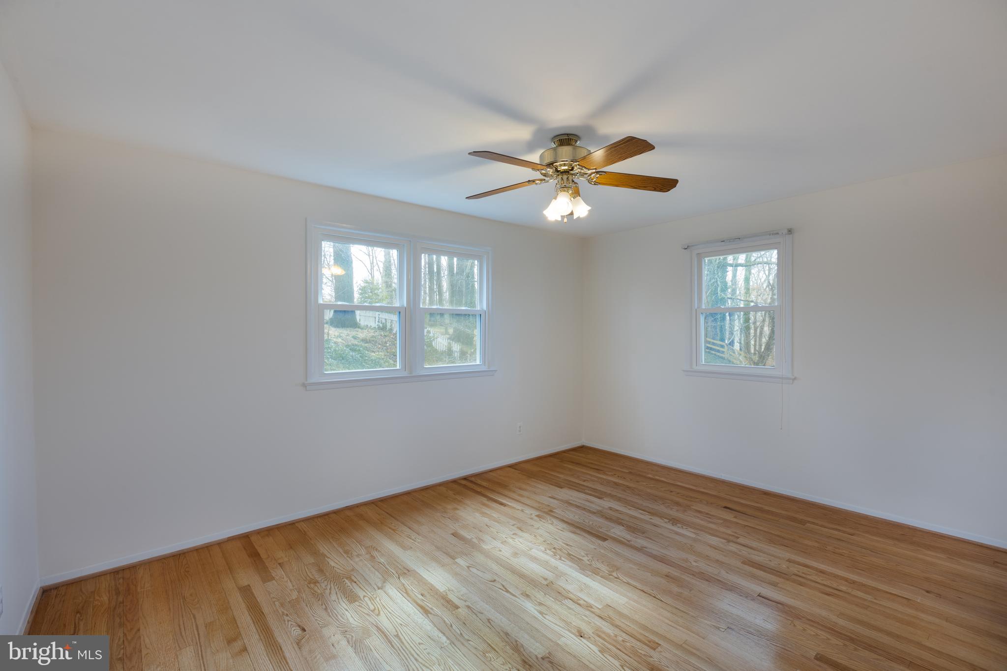 7414 Gary Street Springfield, VA 22150 - Photo 15 of 34 2nd fl: primary bedroom