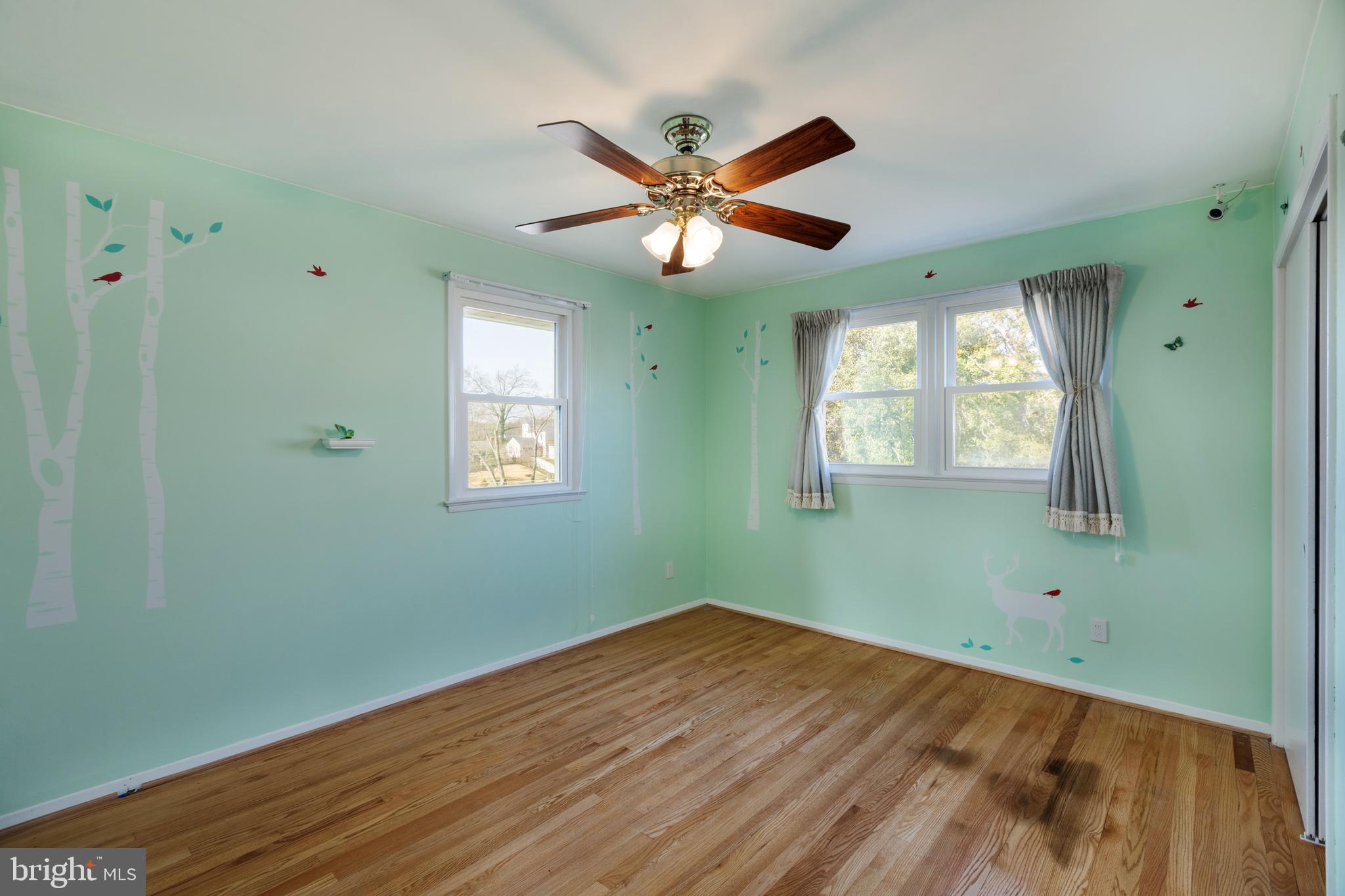 7414 Gary Street Springfield, VA 22150 - Photo 17 of 34 2nd fl: bedroom 2