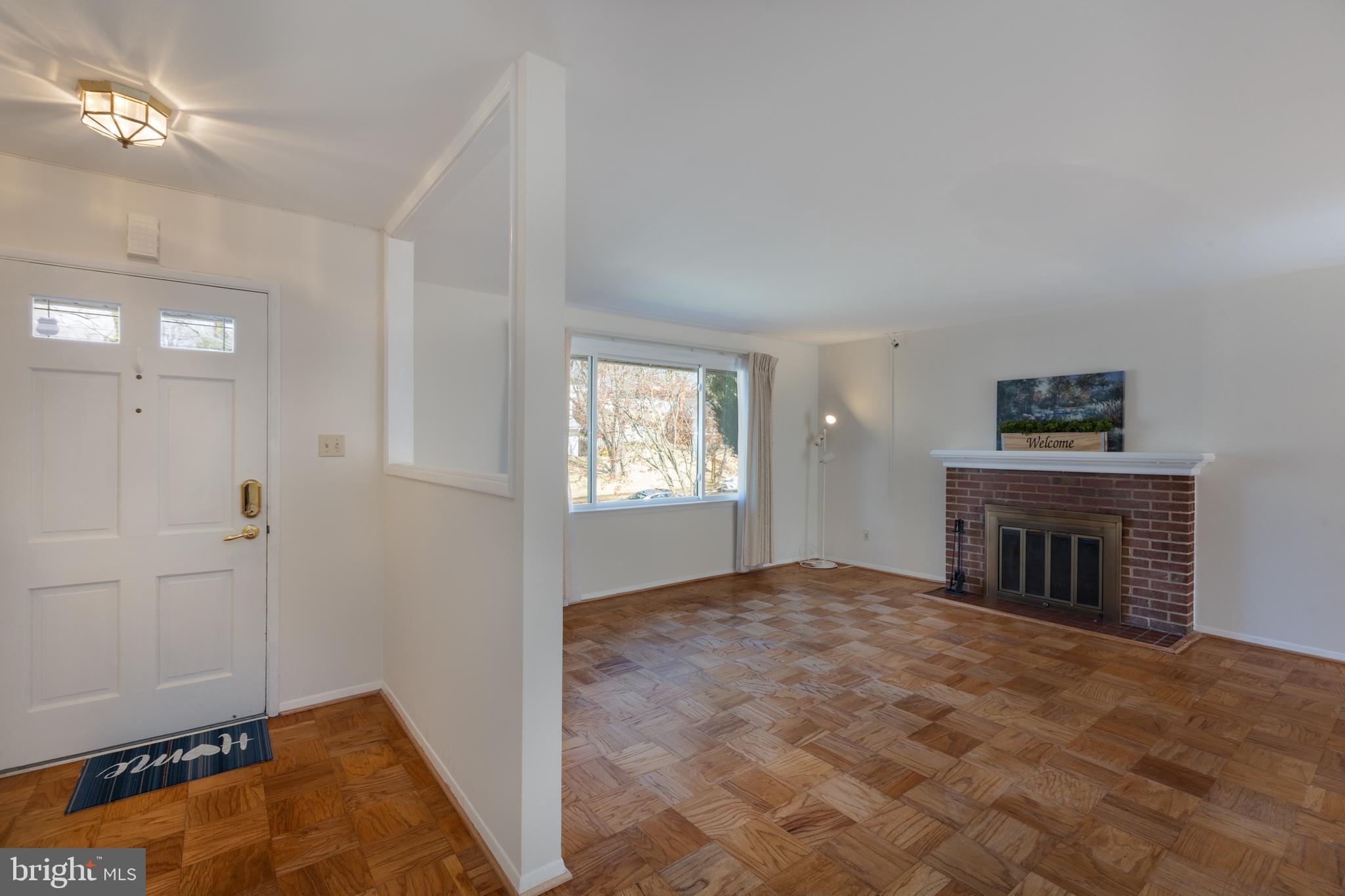 7414 Gary Street Springfield, VA 22150 - Photo 3 of 34 Gallery Image 3