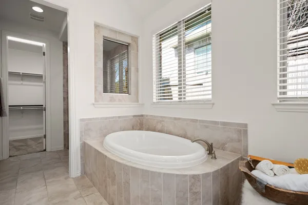 $600,000 | 304 Fort Cobb Way, Georgetown, TX 78628