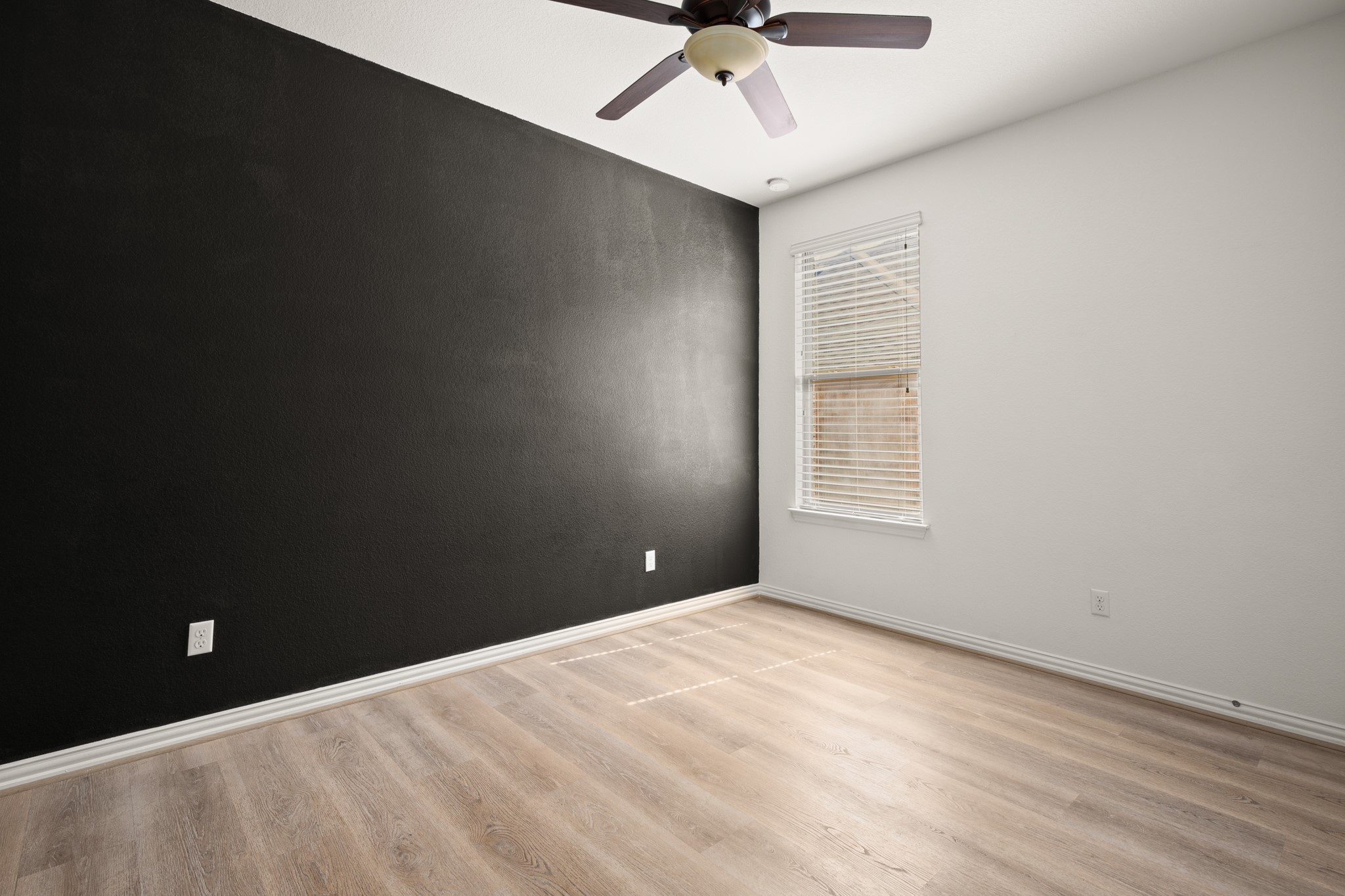 304 Fort Cobb Way Georgetown, TX 78628 - Photo 19 of 31