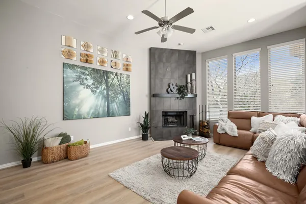 $600,000 | 304 Fort Cobb Way, Georgetown, TX 78628