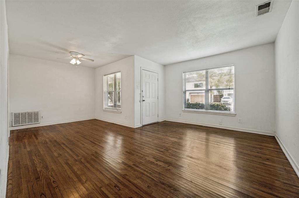 3742 Dunhaven Road Dallas, TX 75220 - Photo 2 of 10