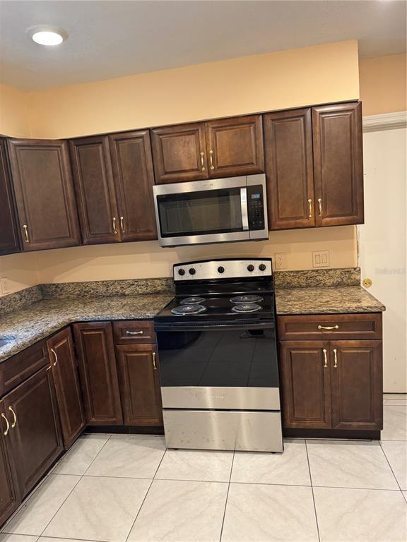 5816 Viking Road Orlando, FL 32808 - Photo 4 of 12
