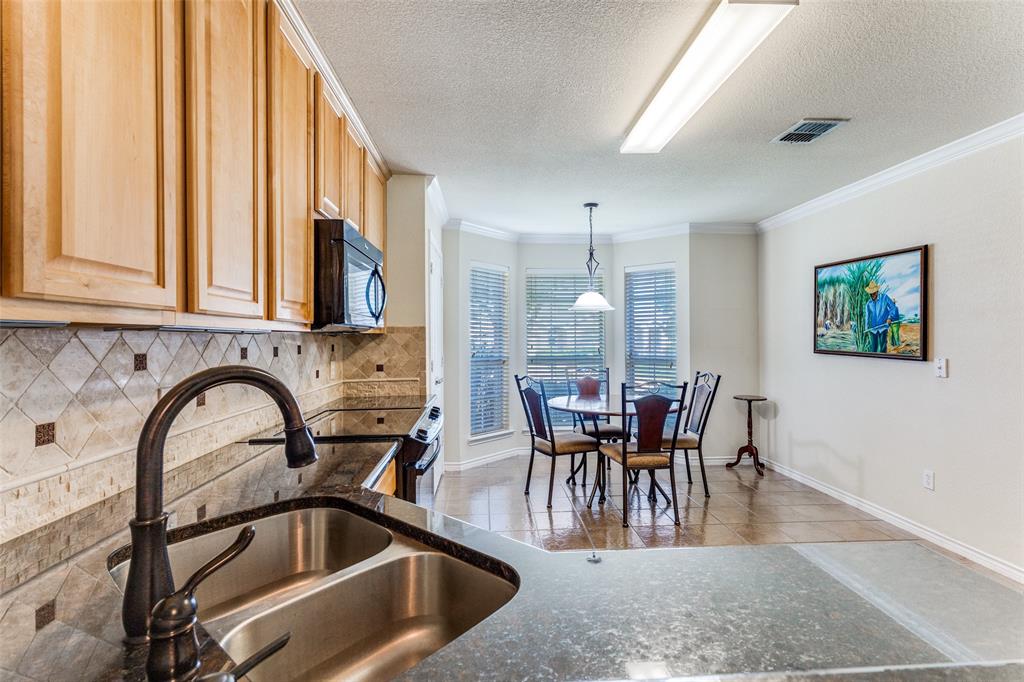 3516 Desert Mesa Road Fort Worth, TX 76262 - Photo 2 of 16 Eat in kitchen