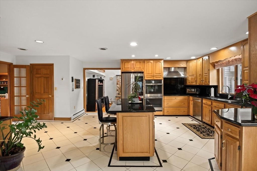 126 Sycamore Road Braintree, MA 02184 - Photo 17 of 39
