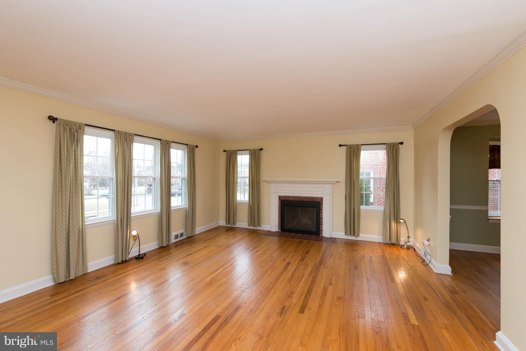 1808 Edgewood Road Towson, MD 21286 - Photo 5 of 30 Living Room