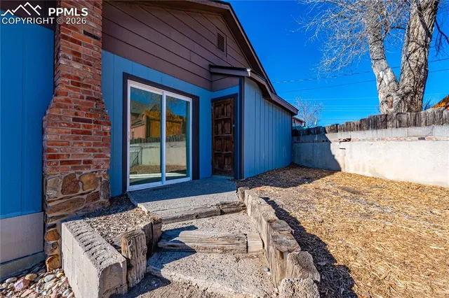 $229,900 | 118 Marble Street, Florence, CO 81226