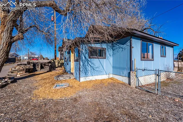 $229,900 | 118 Marble Street, Florence, CO 81226
