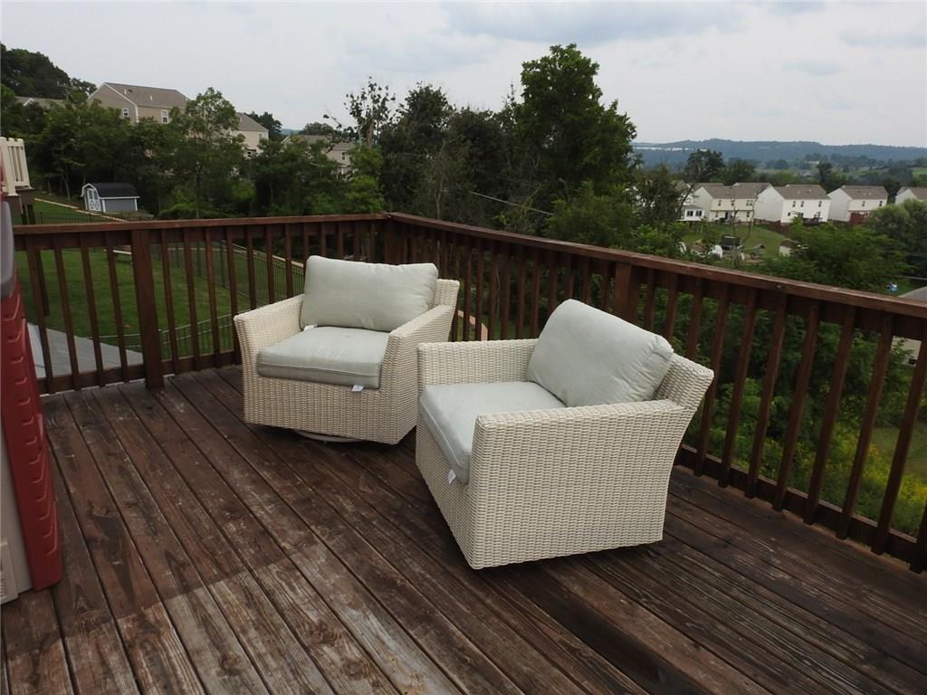 409 Summit Court Houston, PA 15342 - Photo 2 of 25