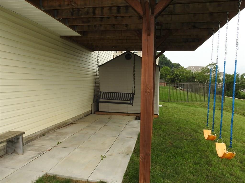 409 Summit Court Houston, PA 15342 - Photo 23 of 25