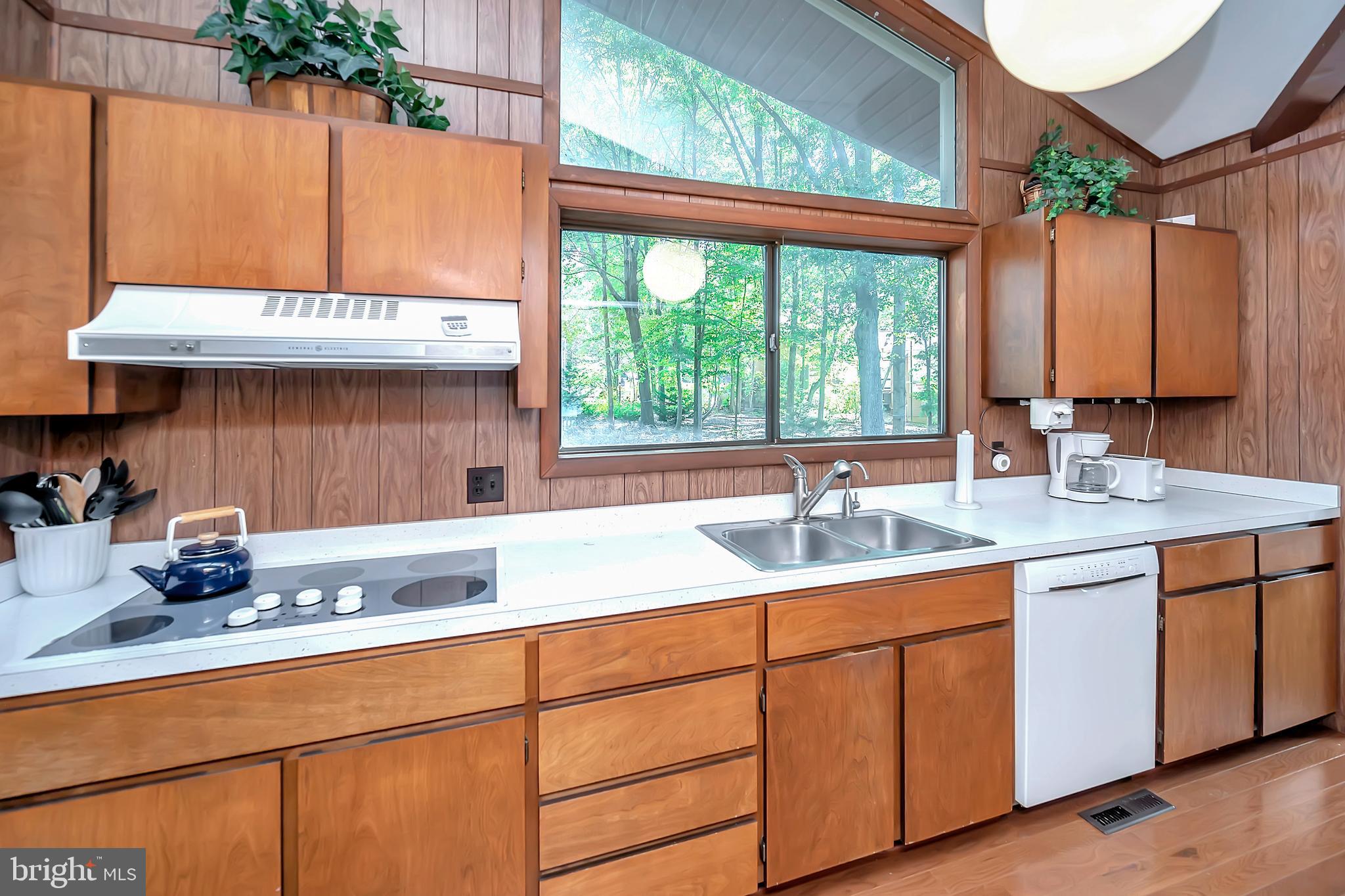 129 Greenspring Road Locust Grove, VA 22508 - Photo 14 of 27 Windows and high ceilings make it light and bright