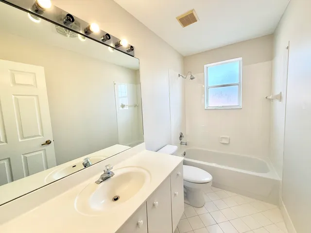 $5,000 | 12902 Hyland Circle, Boca Raton, FL 33428