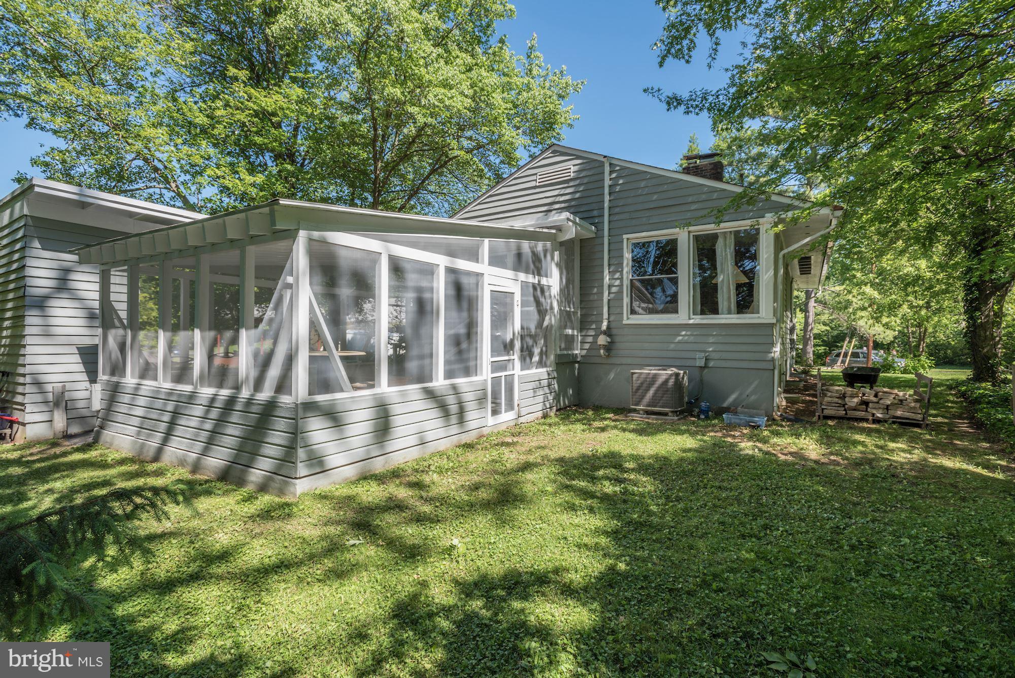 7027 Oak Ridge Road Falls Church, VA 22042 - Photo 28 of 30 Exterior Rear