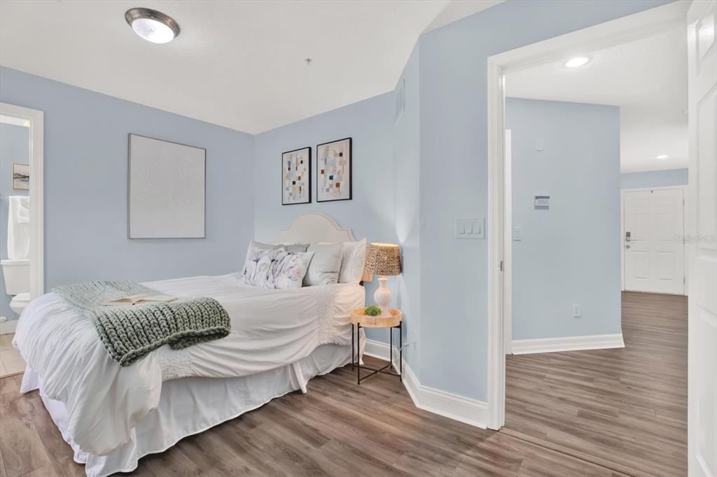 4529 Bay Spring Court Tampa, FL 33611 - Photo 6 of 66