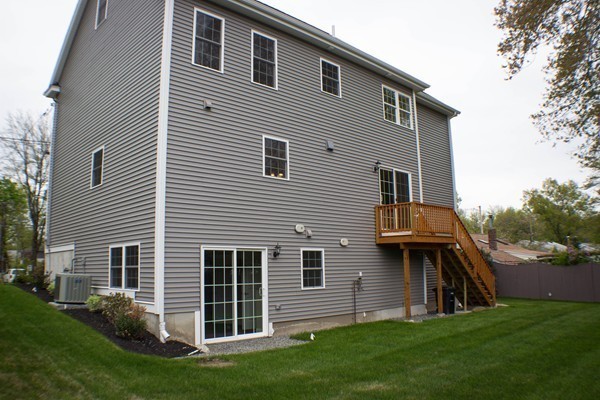 9 Ashby Road Bedford, MA 01730 - Photo 2 of 29 Gallery Image 2
