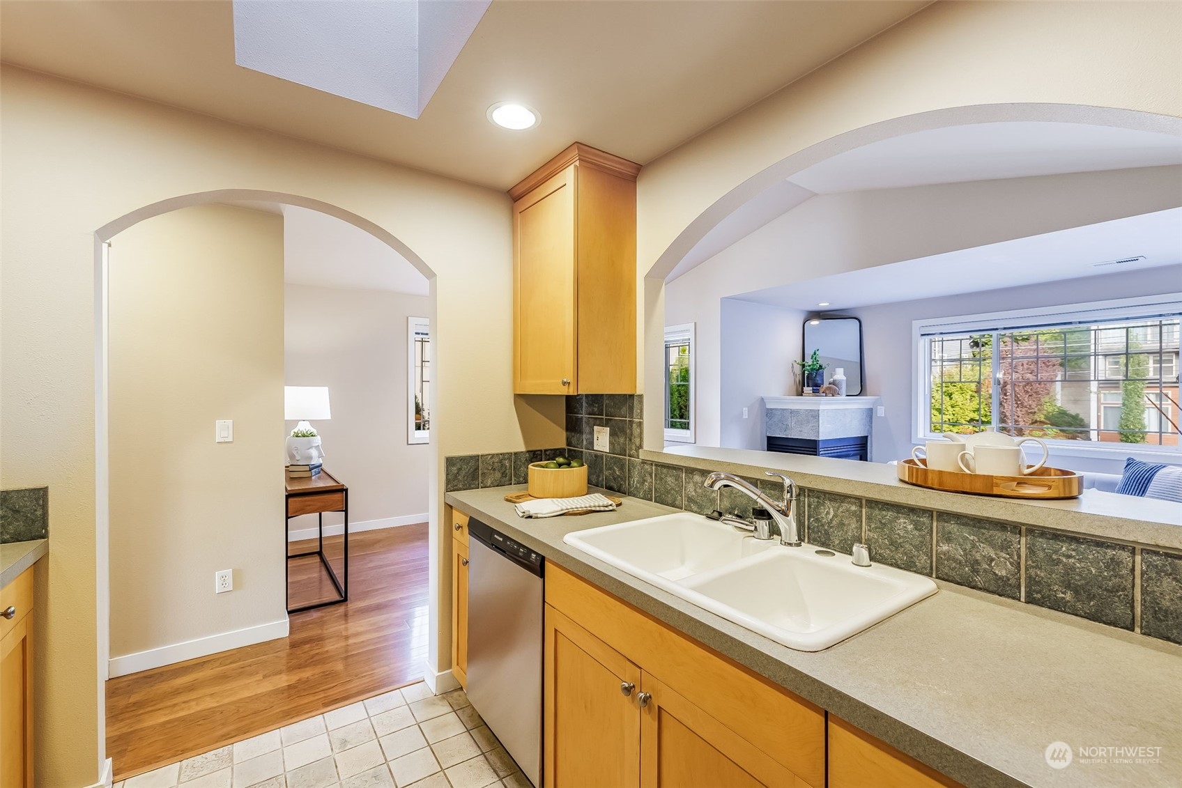 4141 Delridge Way Southwest Seattle, WA 98106 - Photo 20 of 39 Gallery Image 20