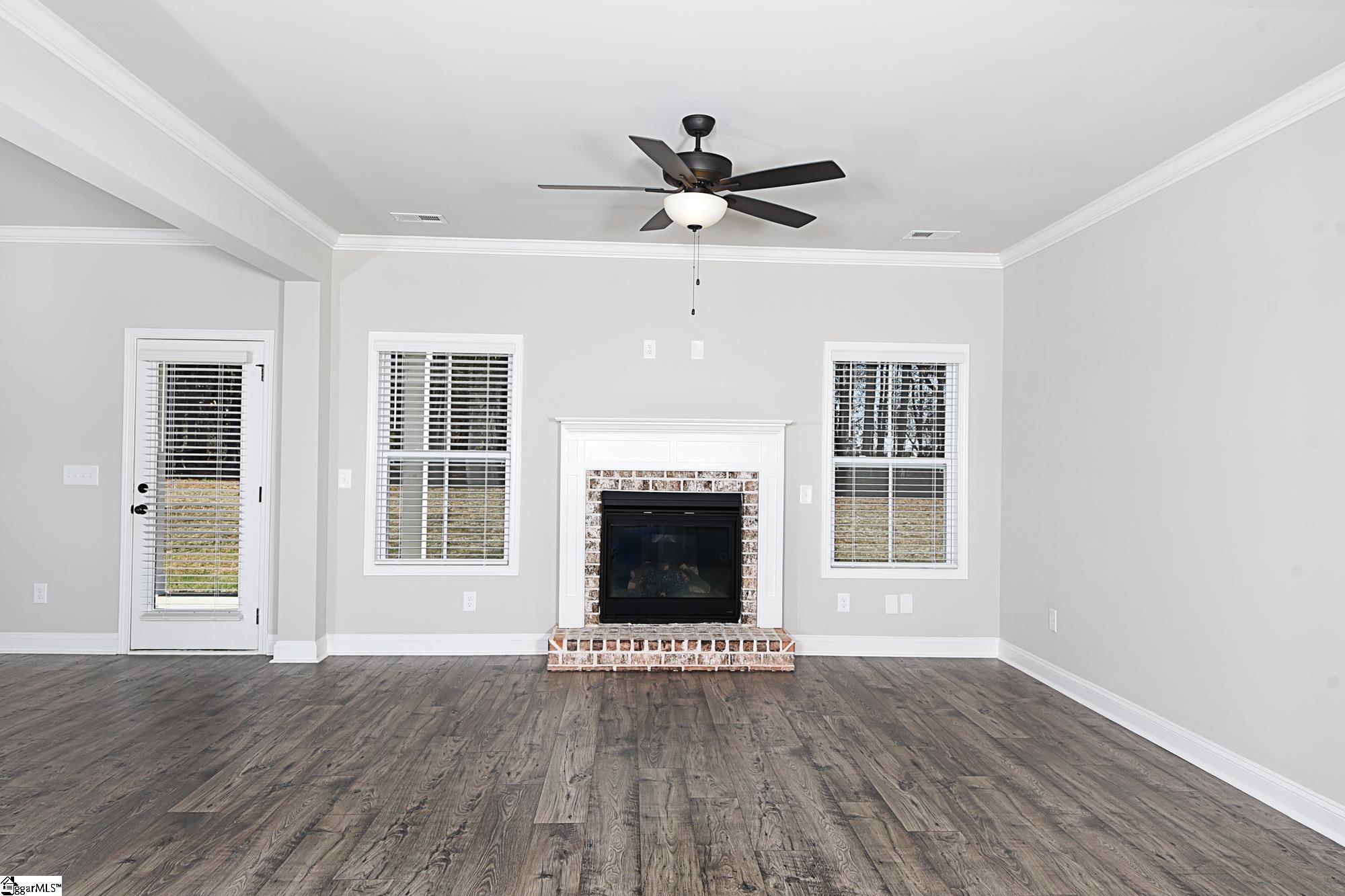 304 Whisper Walk Way Fountain Inn, SC 29644 - Photo 11 of 27 Gallery Image 11