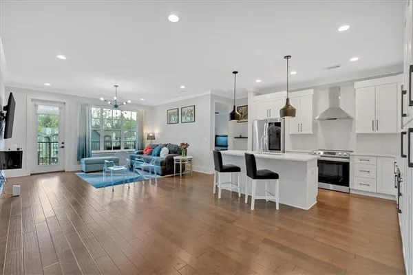 $425,000 | 6890 Peachtree Dunwoody Road, Unit 303, Atlanta, GA 30328