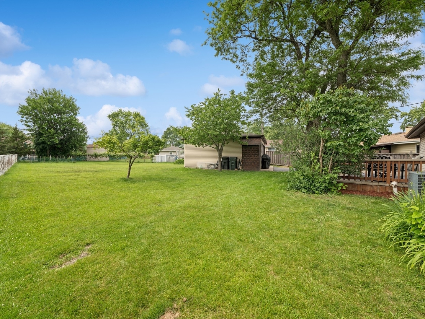 320 Pleasant Street Hoffman Estates, IL 60169 - Photo 20 of 21