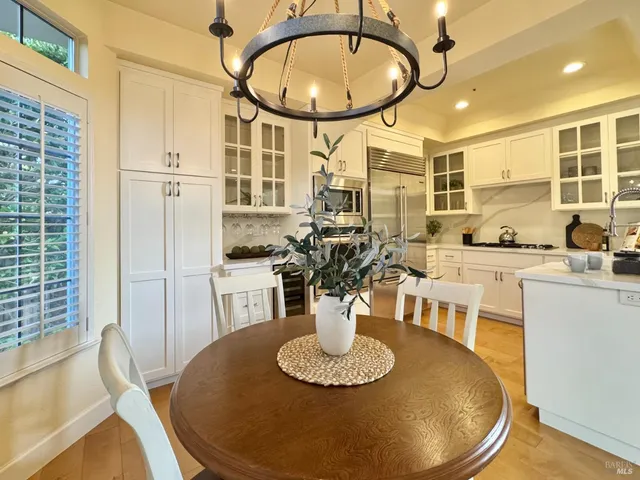 $1,147,000 | 33 Cove Court, Napa, CA 94559