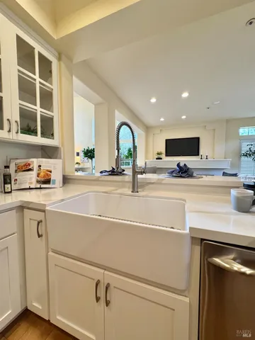 $1,147,000 | 33 Cove Court, Napa, CA 94559