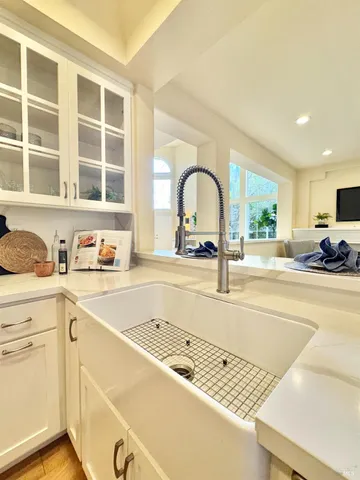 $1,147,000 | 33 Cove Court, Napa, CA 94559