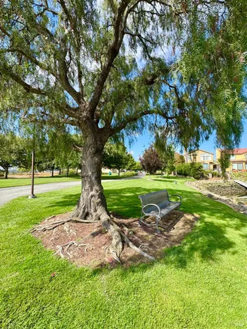 $1,147,000 | 33 Cove Court, Napa, CA 94559