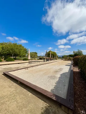 $1,147,000 | 33 Cove Court, Napa, CA 94559