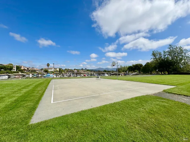 $1,147,000 | 33 Cove Court, Napa, CA 94559