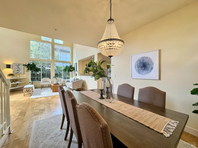 $1,147,000 | 33 Cove Court, Napa, CA 94559