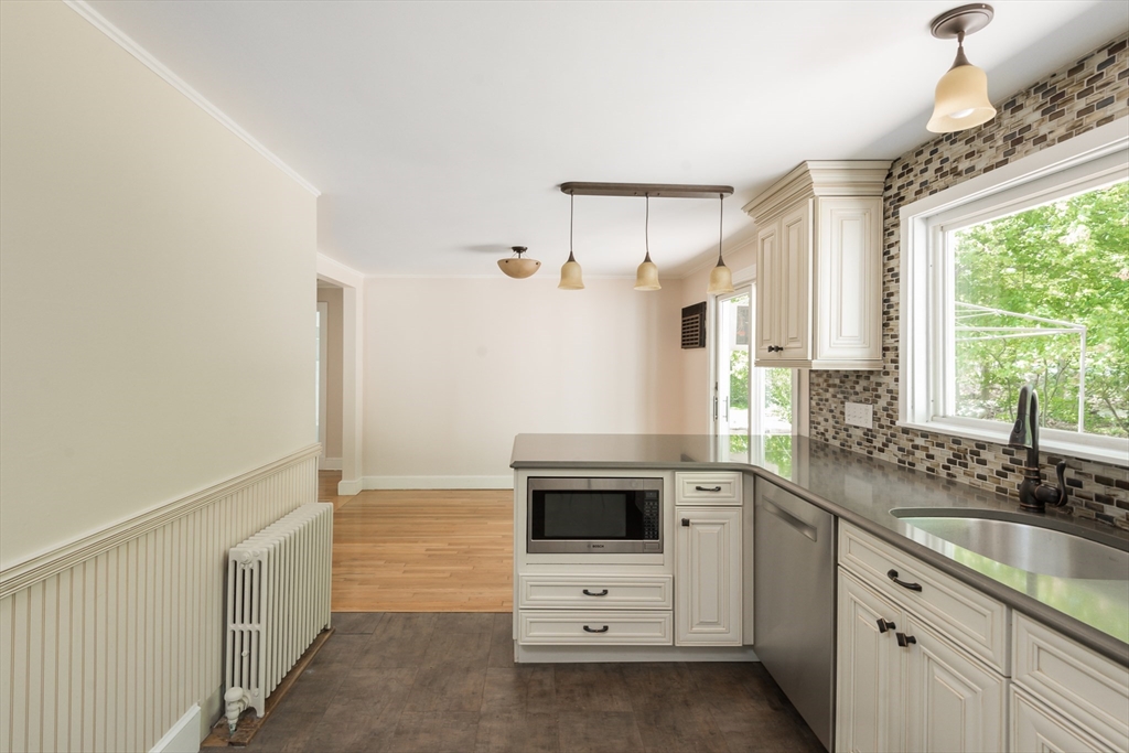 10 Bailey Road Cohasset, MA 02025 - Photo 3 of 26 Gallery Image 3