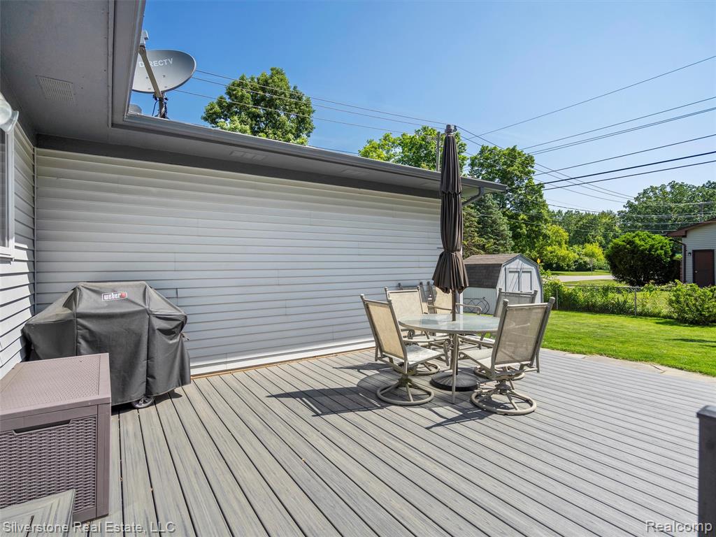 2807 Hartline Drive Rochester Hills, MI 48309 - Photo 32 of 35