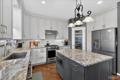 $649,000 | 1249 Arbor Bluff Circle, Ballwin, MO 63021
