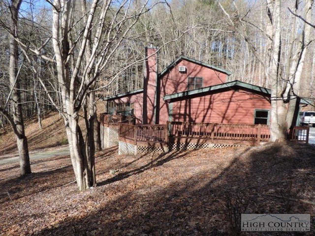 431 Old Hartley Road Banner Elk, NC 28604 - Photo 2 of 25 Gallery Image 2