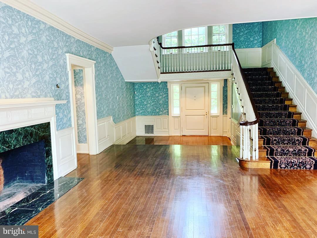 277 Broughton Lane Villanova, PA 19085 - Photo 3 of 26