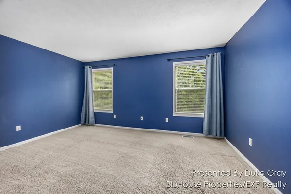 $2,800 | 5542 Boxwood Court Southeast, Grand Rapids, MI 49512