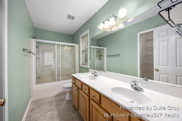 $2,800 | 5542 Boxwood Court Southeast, Grand Rapids, MI 49512