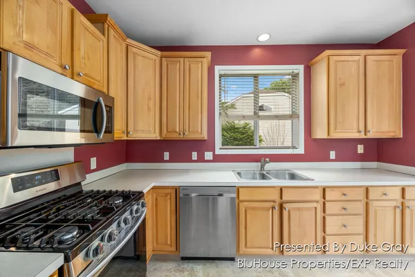 $2,800 | 5542 Boxwood Court Southeast, Grand Rapids, MI 49512