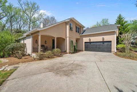 $850,000 | 306 Helmsdale Drive, Chapel Hill, NC 27517