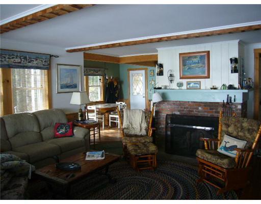 62 Wall Point Road Boothbay Harbor, ME 04538 - Photo 14 of 24 Living Room.