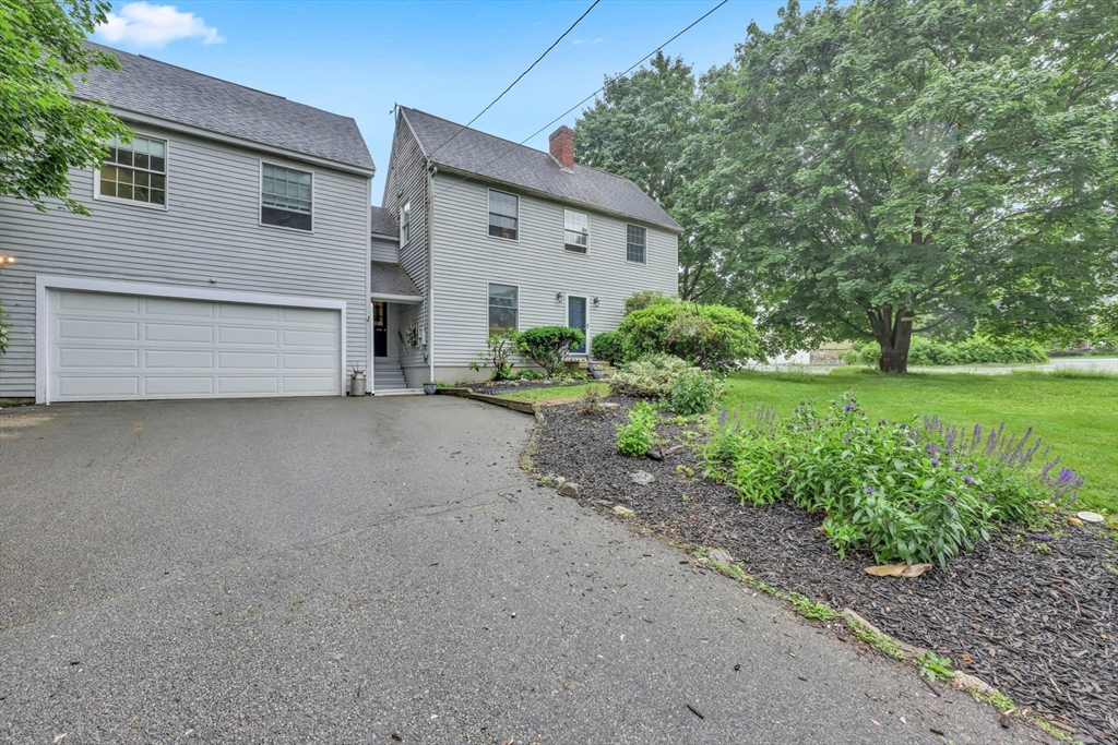 6 McGilpin Road Sturbridge, MA 01566 - Photo 2 of 33 Gallery Image 2