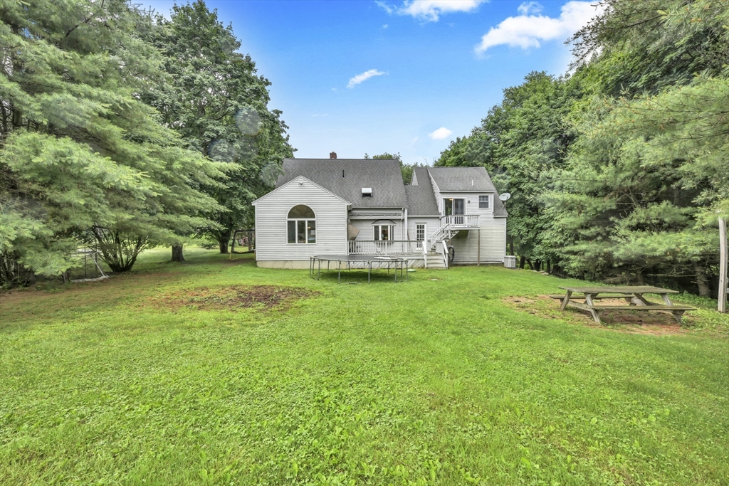 6 McGilpin Road Sturbridge, MA 01566 - Photo 3 of 33 Gallery Image 3